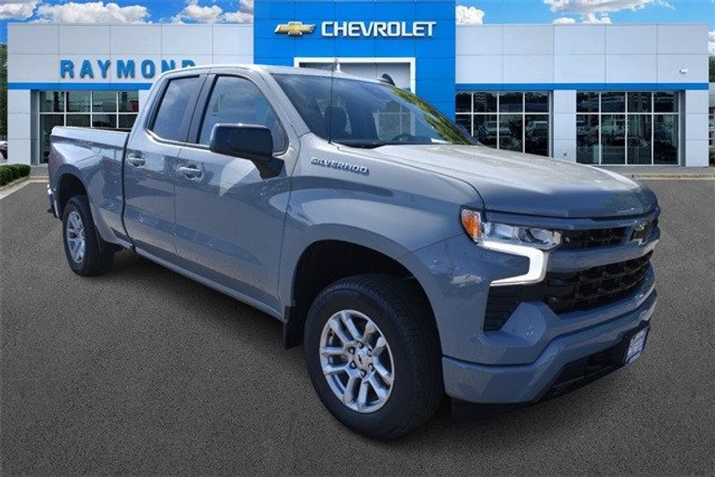 2024 Chevrolet Silverado 1500 RSTImage 10