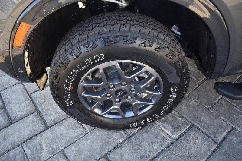 New 2024 Ford Ranger XLTImage 4