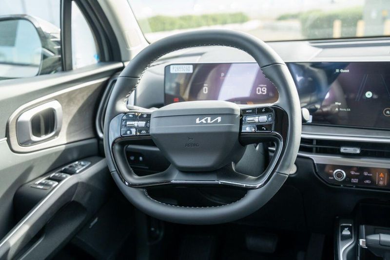New 2026 Kia Sorento Hybrid EXImage 16