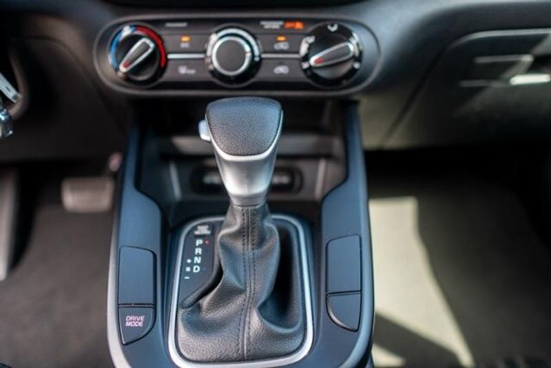 Used 2023 Kia Soul LXImage 17