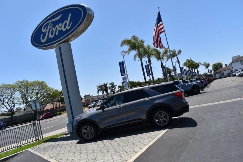 Used 2022 Ford Explorer XLTImage 20