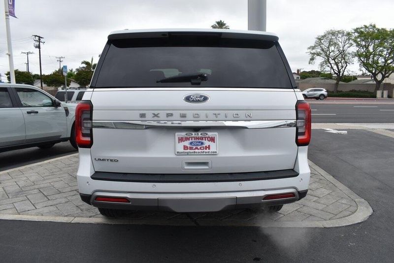 2022 Ford Expedition LimitedImage 11