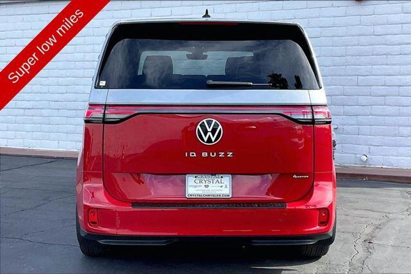 Used 2025 Volkswagen ID. Buzz Pro S PlusImage 3