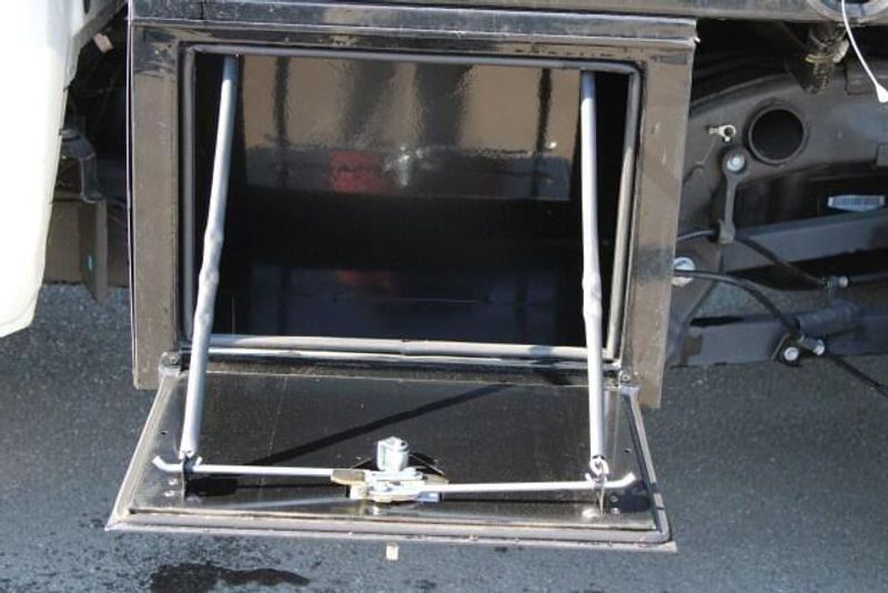 2023 RAM 2500 Tradesman Regular Cab Harbor BodyImage 11