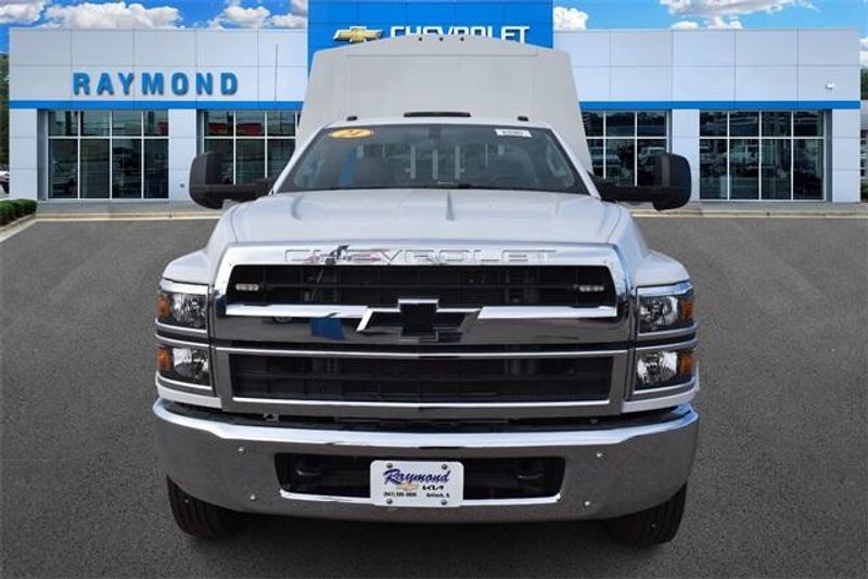 2024 Chevrolet Silverado 4500HD 1WTImage 8