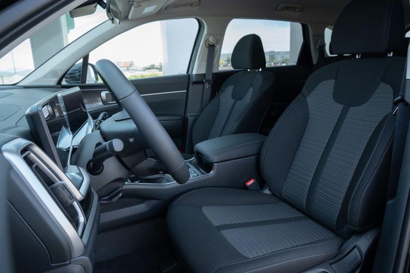 New 2026 Kia Sorento LXImage 12