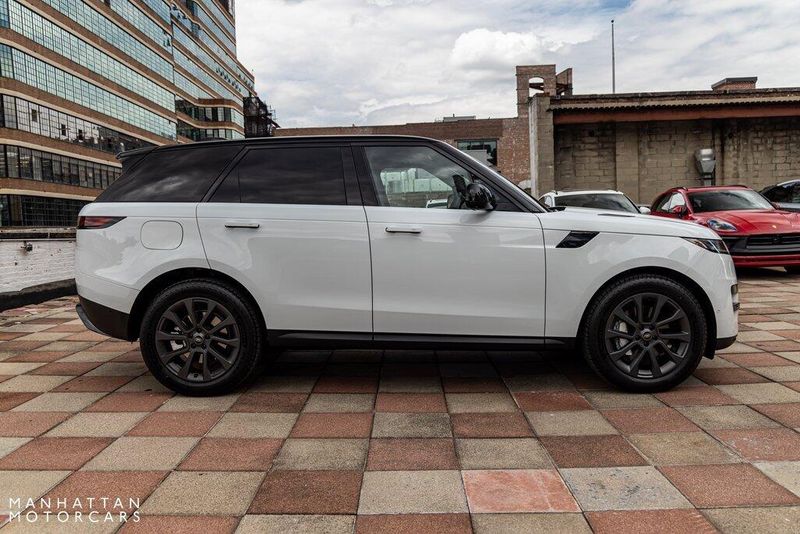 2024 Land Rover Range Rover Sport SEImage 6