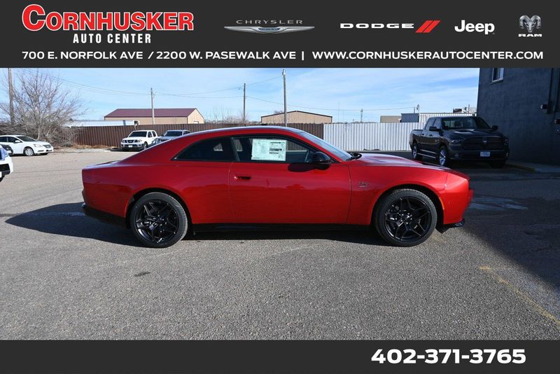 2024 Dodge Charger Daytona R/TImage 1