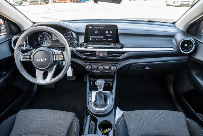 Used 2023 Kia Forte LXSImage 17