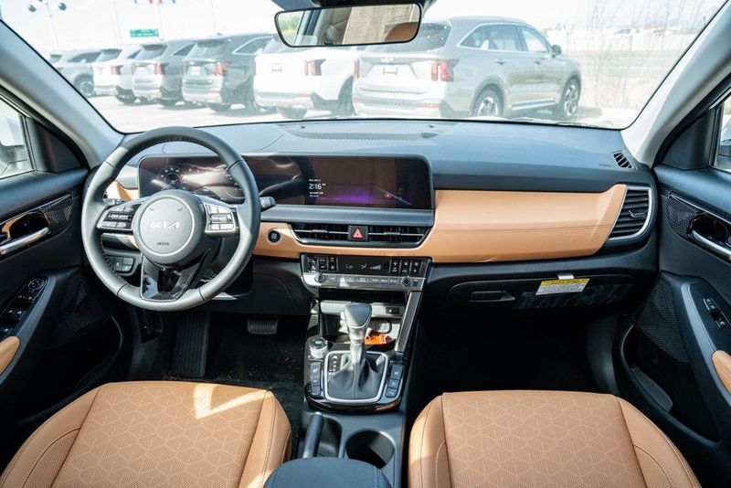 New 2026 Kia Seltos EXImage 21