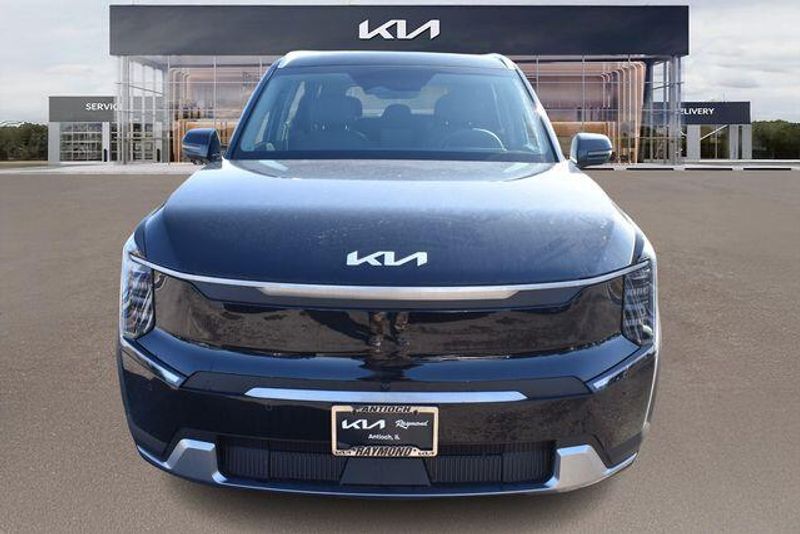 New 2026 Kia EV9 WindImage 9