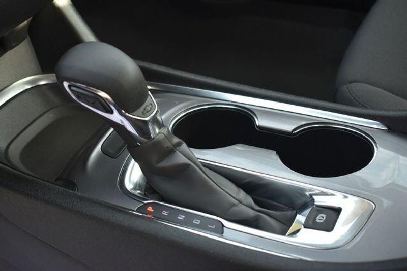 Used 2023 Chevrolet Malibu LTImage 25