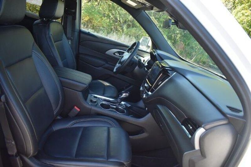 Used 2022 Chevrolet Traverse LT LeatherImage 14