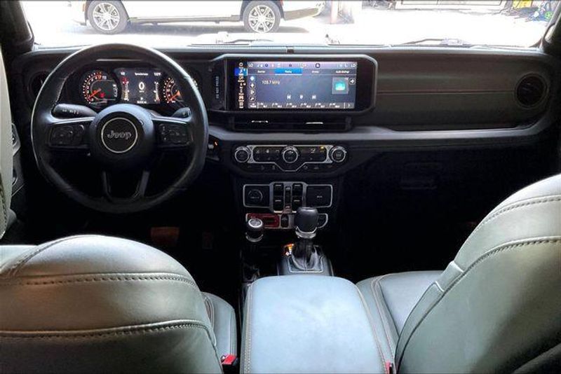 Used 2024 Jeep Gladiator MojaveImage 14
