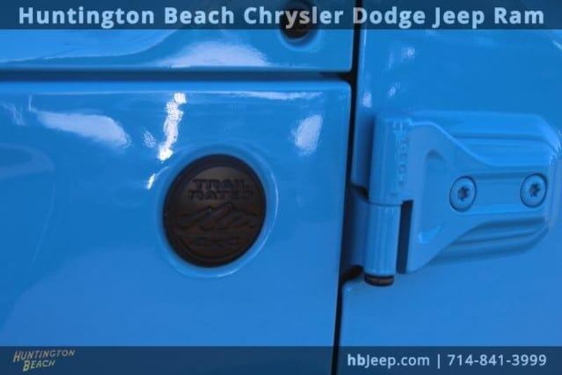 2021 Jeep Wrangler Unlimited WillysImage 10