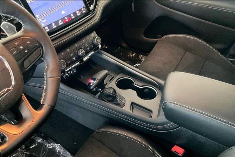New 2026 Dodge Durango Srt Hellcat AwdImage 7