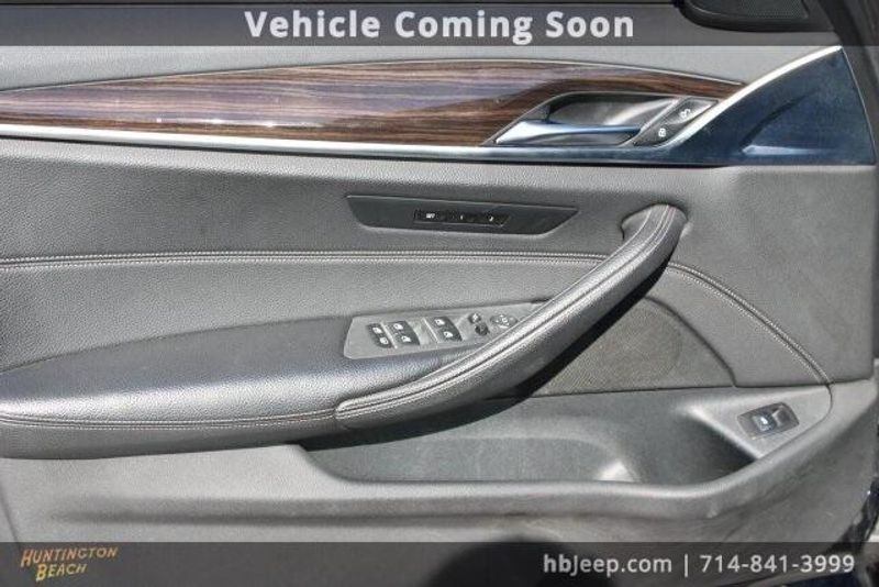 2018 BMW 5 Series 540iImage 9