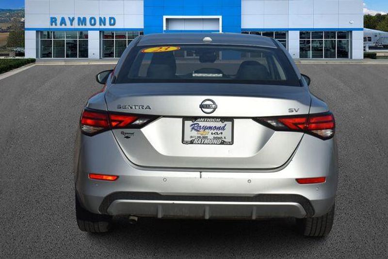 Used 2023 Nissan Sentra SVImage 5