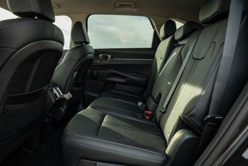 New 2026 Kia Sorento Hybrid EXImage 14