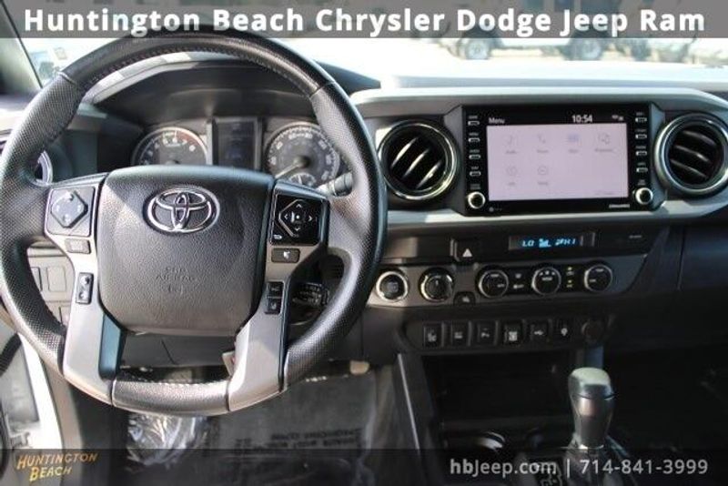 2021 Toyota Tacoma TRD Off-RoadImage 19