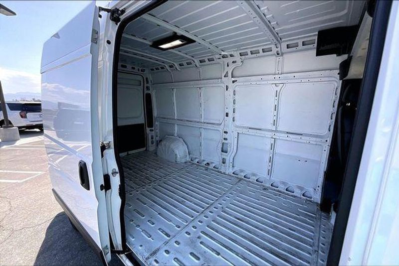 Used 2025 RAM ProMaster 2500 High RoofImage 25