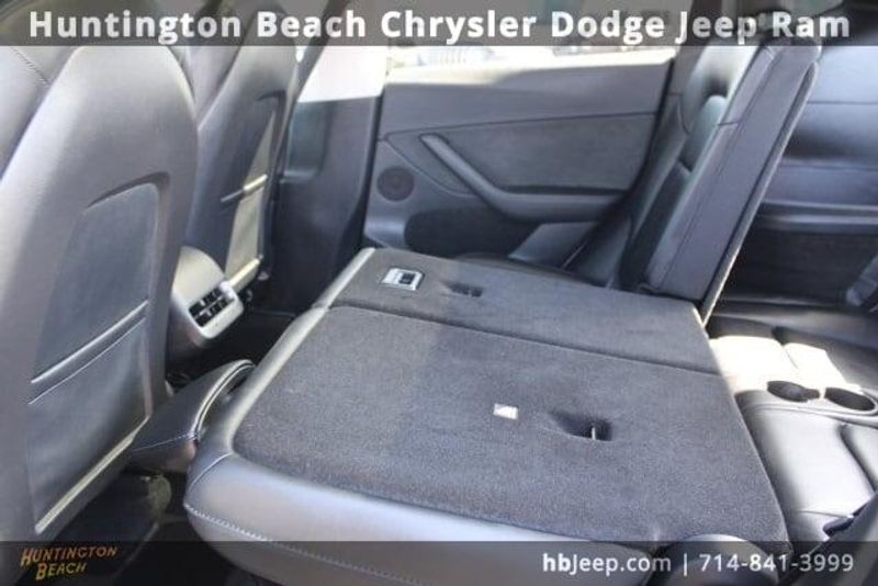 2023 Tesla Model Y Long RangeImage 39