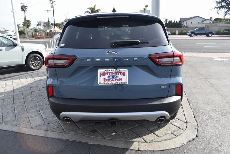 2025 Ford Escape Plug-In Hybrid BaseImage 8