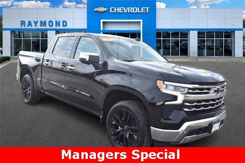 2025 Chevrolet Silverado 1500 LTZImage 1