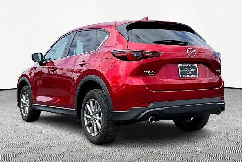 2022 Mazda CX-5 2.5 S Preferred PackageImage 8