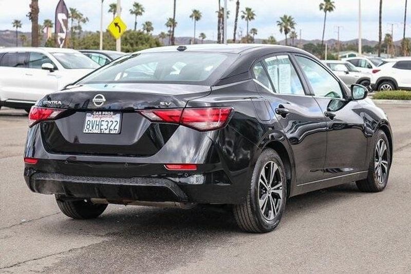 2021 Nissan Sentra SVImage 10