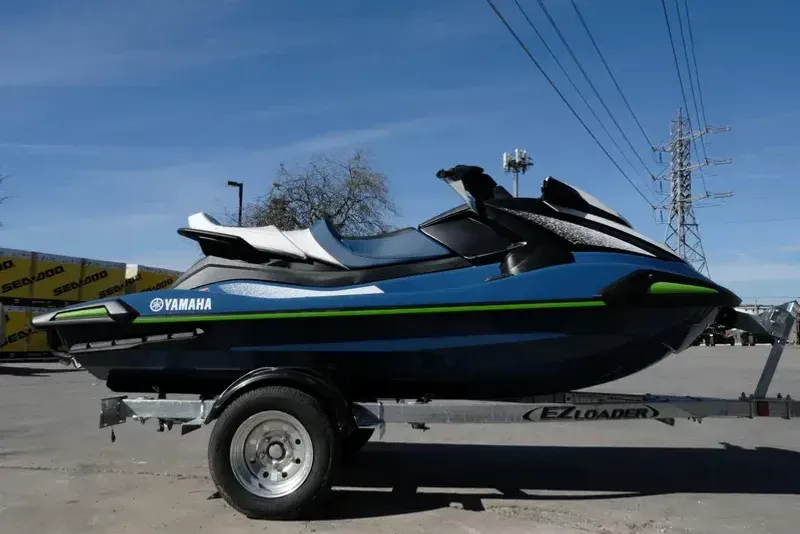 2024 YAMAHA WAVERUNNER VX CRUISER WITH AUDIO DEEPWATER BLUE 
