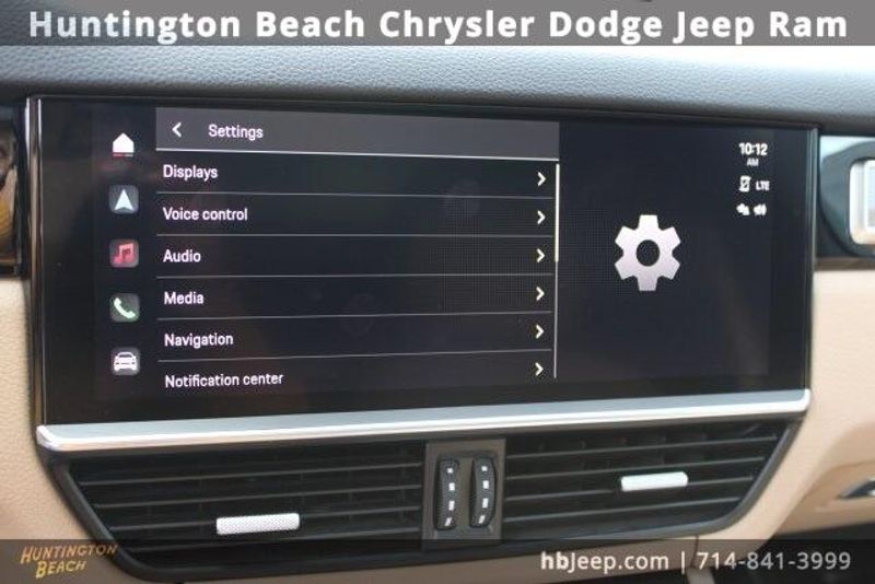 2022 Porsche Cayenne Platinum EditionImage 28