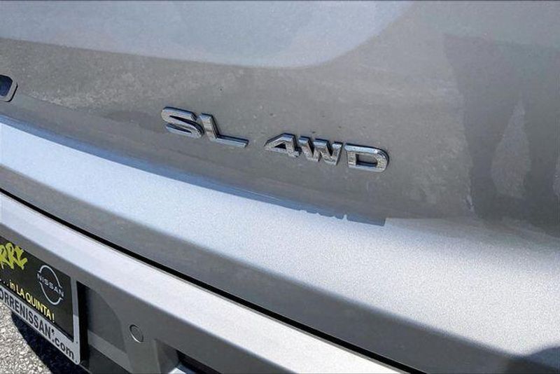 Used 2025 Nissan Pathfinder SLImage 7