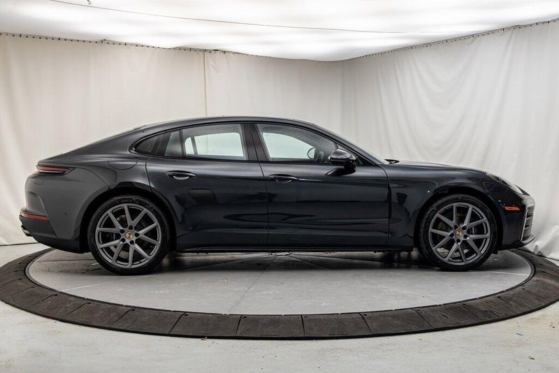 2024 Porsche Panamera 4Image 6