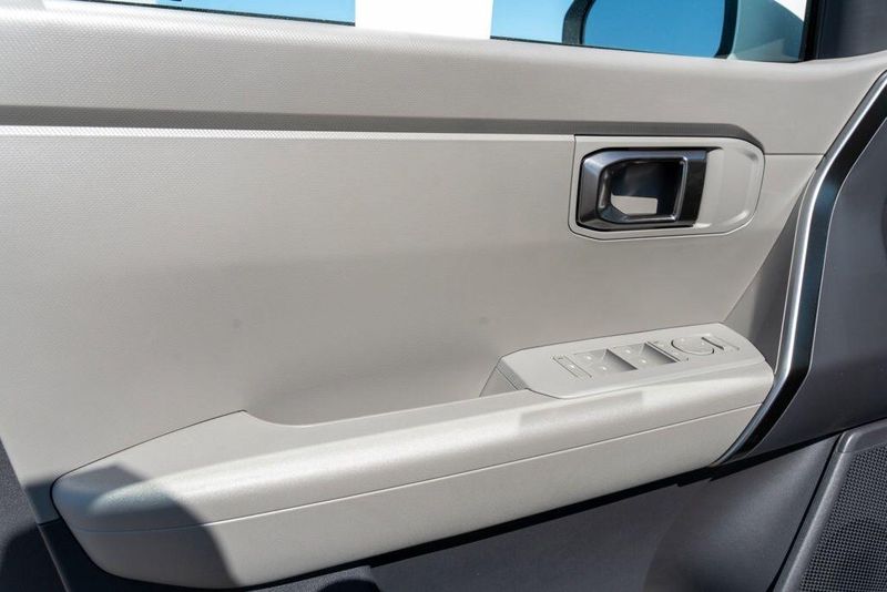 New 2027 Kia Seltos LXImage 12