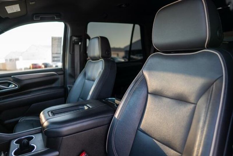 2021 GMC Yukon SLTImage 13