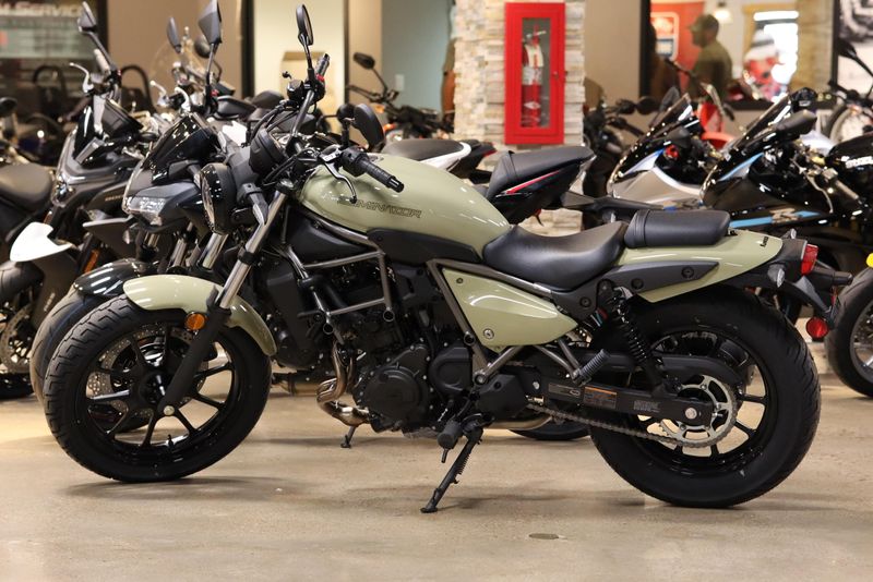 2025 KAWASAKI ELIMINATOR ABS PEARL SAND KHAKI 