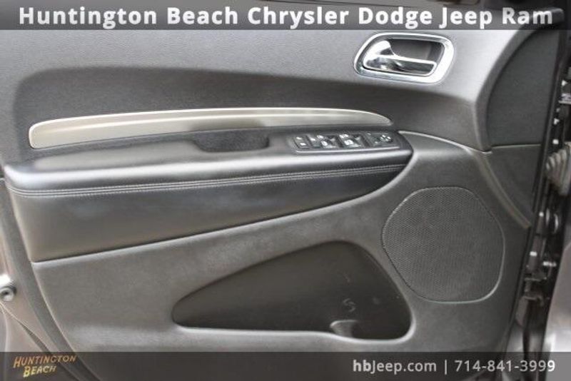 2018 Dodge Durango SXTImage 12