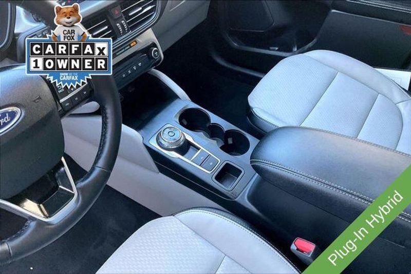 Used 2025 Ford Escape BaseImage 17