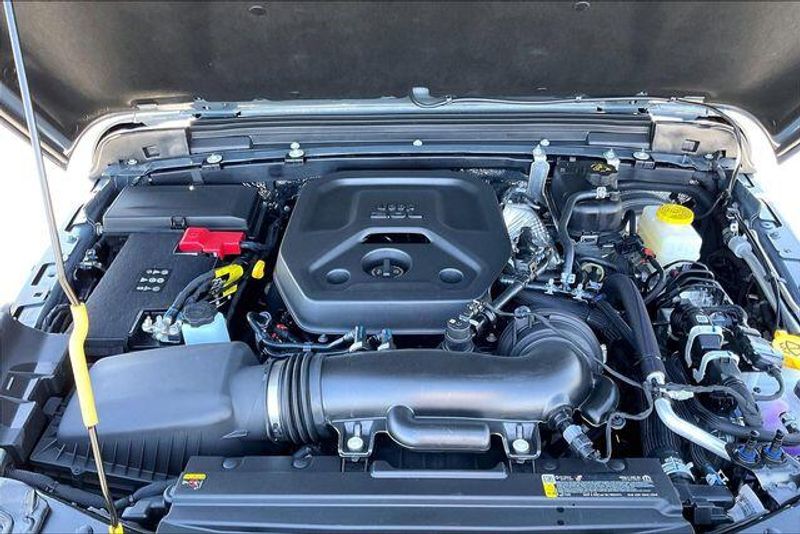 New 2026 Jeep Wrangler 4-door Sport SImage 9