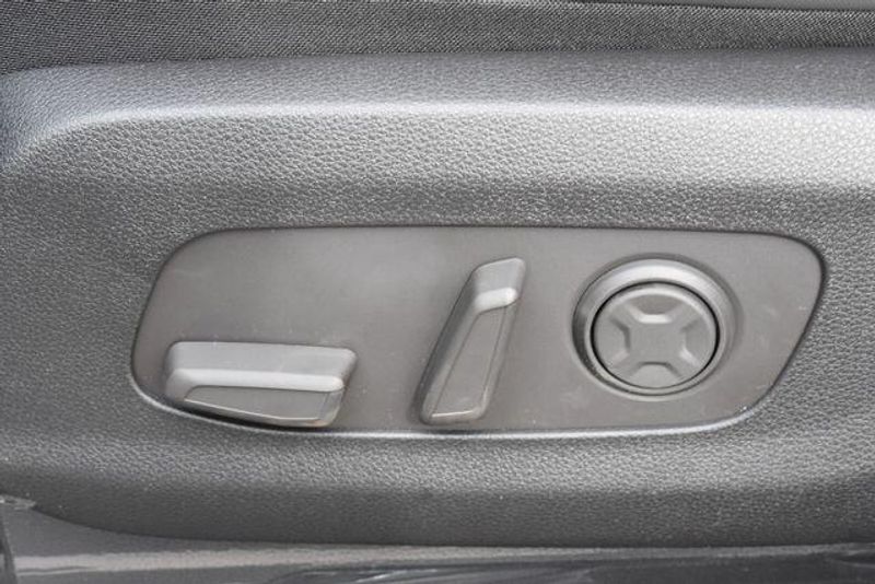 New 2026 Kia Carnival Hybrid SXImage 26