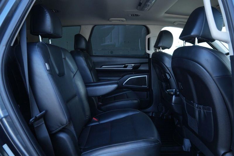 Used 2024 Kia Telluride LXImage 16