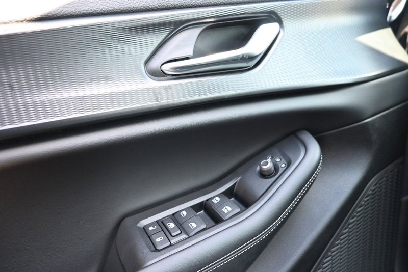 2025 Jeep Grand Cherokee L Altitude XImage 19