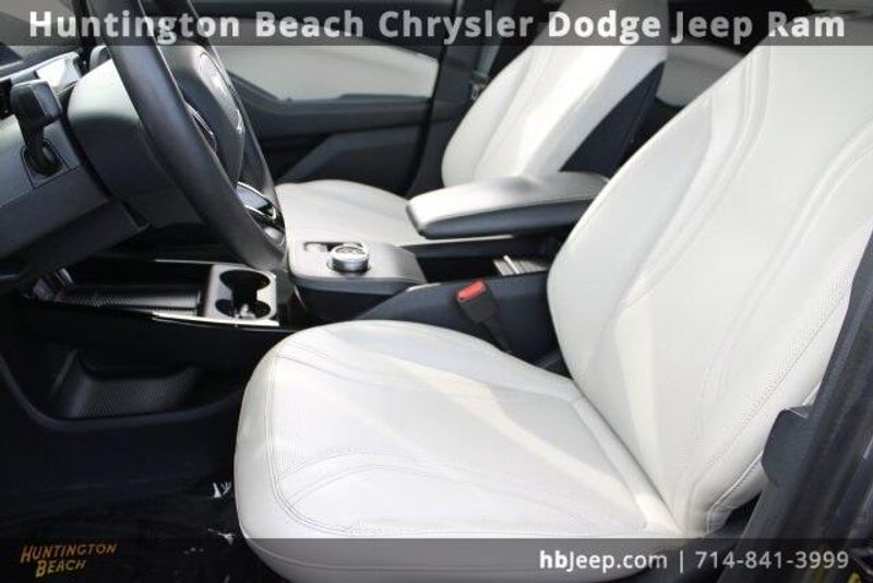 2021 Ford Mustang Mach-E PremiumImage 31
