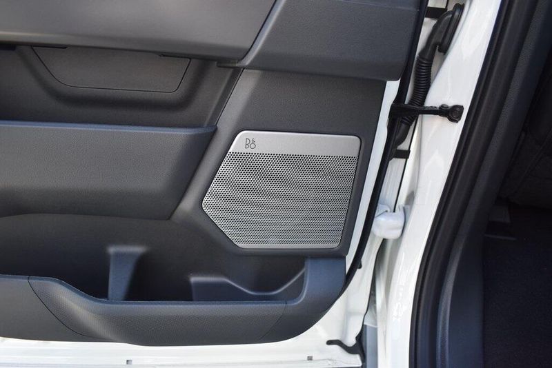 New 2025 Ford F-150 LariatImage 13