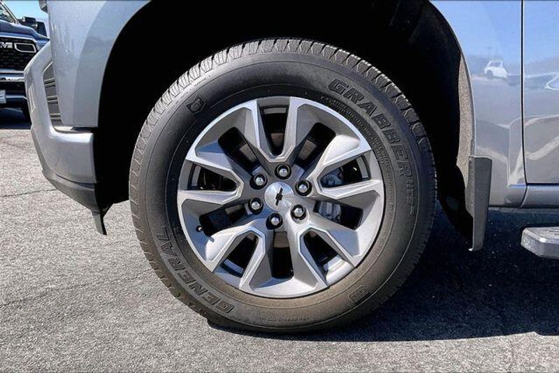 Used 2020 Chevrolet Silverado 1500 RSTImage 8