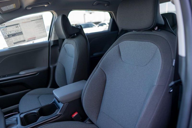 New 2026 Kia K4 LXSImage 12