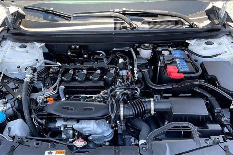 Used 2025 Honda Accord Sedan SEImage 9