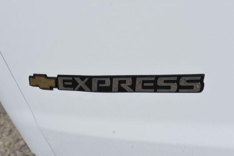 New 2025 Chevrolet Express 2500 Work VanImage 15