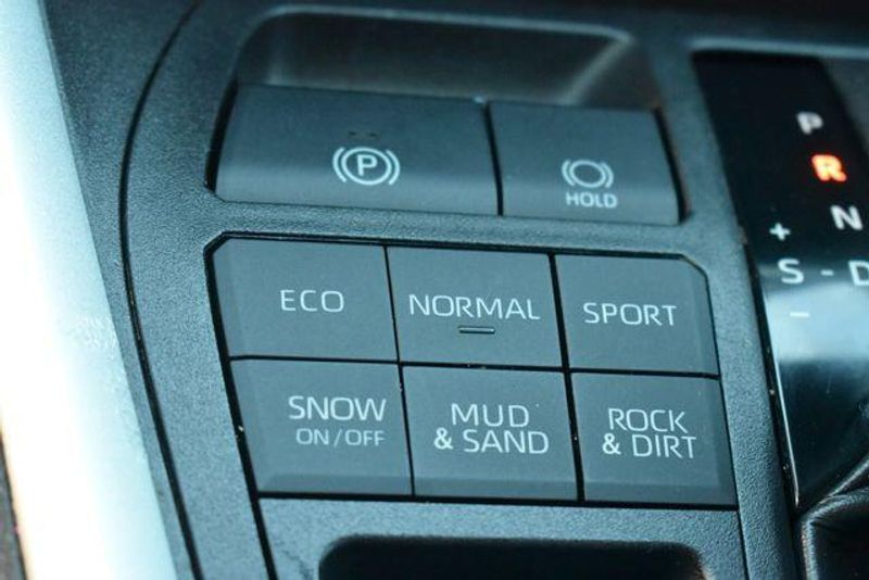 Used 2020 Toyota RAV4 XLEImage 31